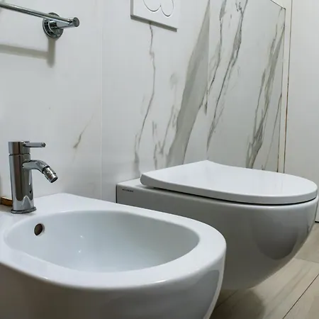 Zambianchi - Sostify *