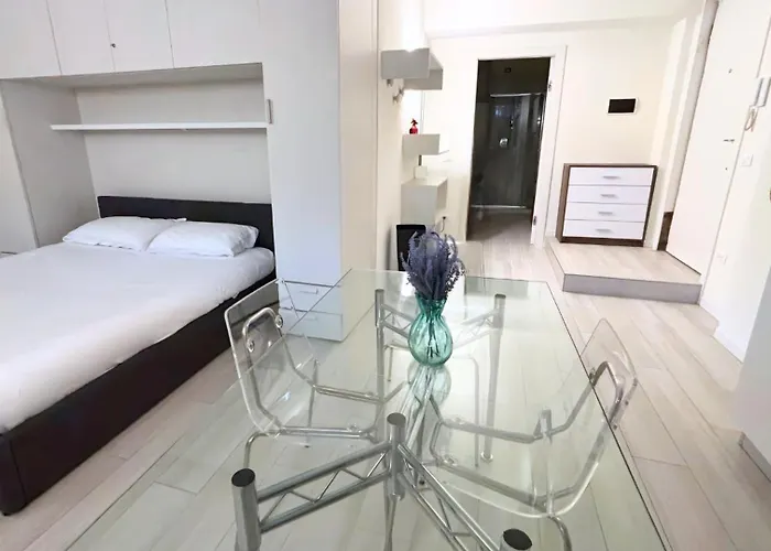 Zambianchi - Sostify