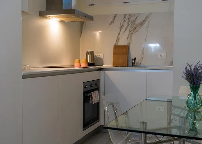 Zambianchi - Sostify Apartamento